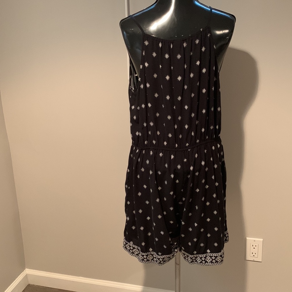 Romper - Picture 4 of 8